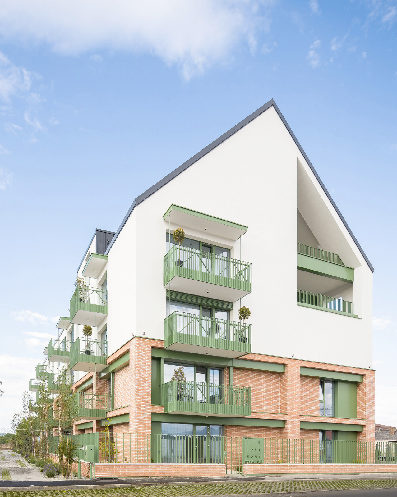 Anuala - The Lake Home